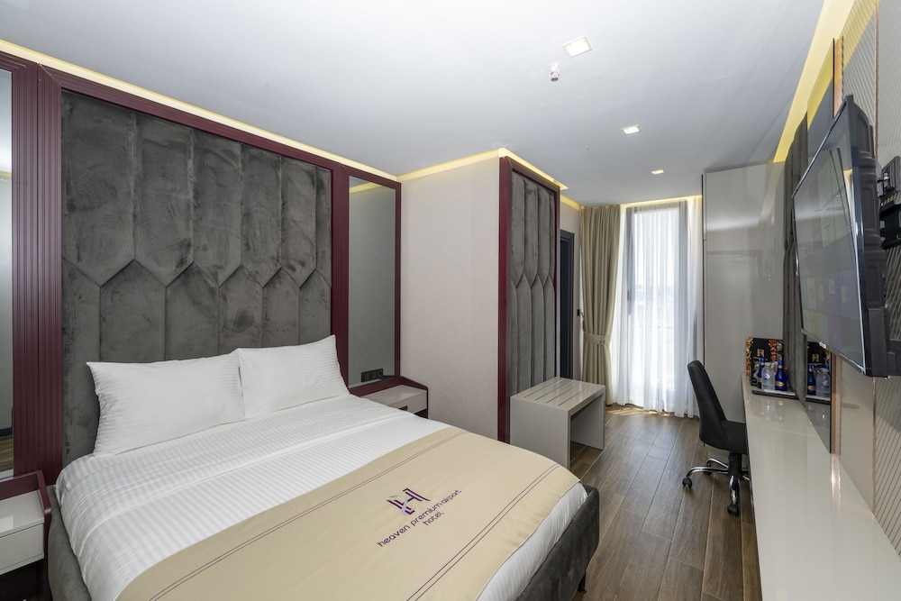 Deluxe Double or Twin Room - Photo 3
