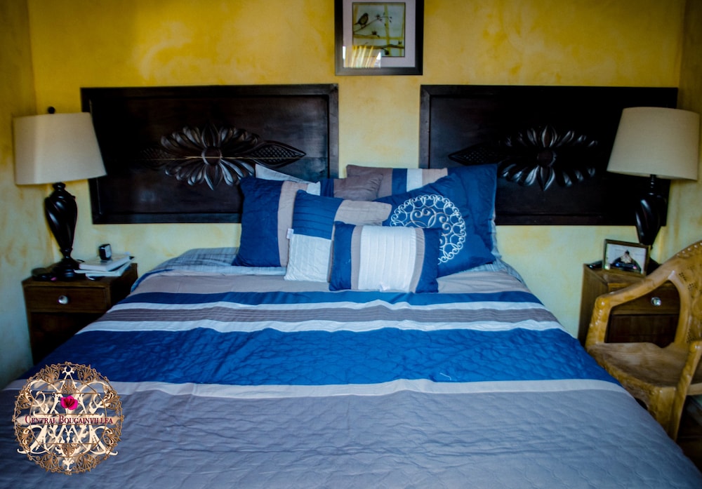 Deluxe Double Room, 1 Queen Bed, Non Smoking photo 2