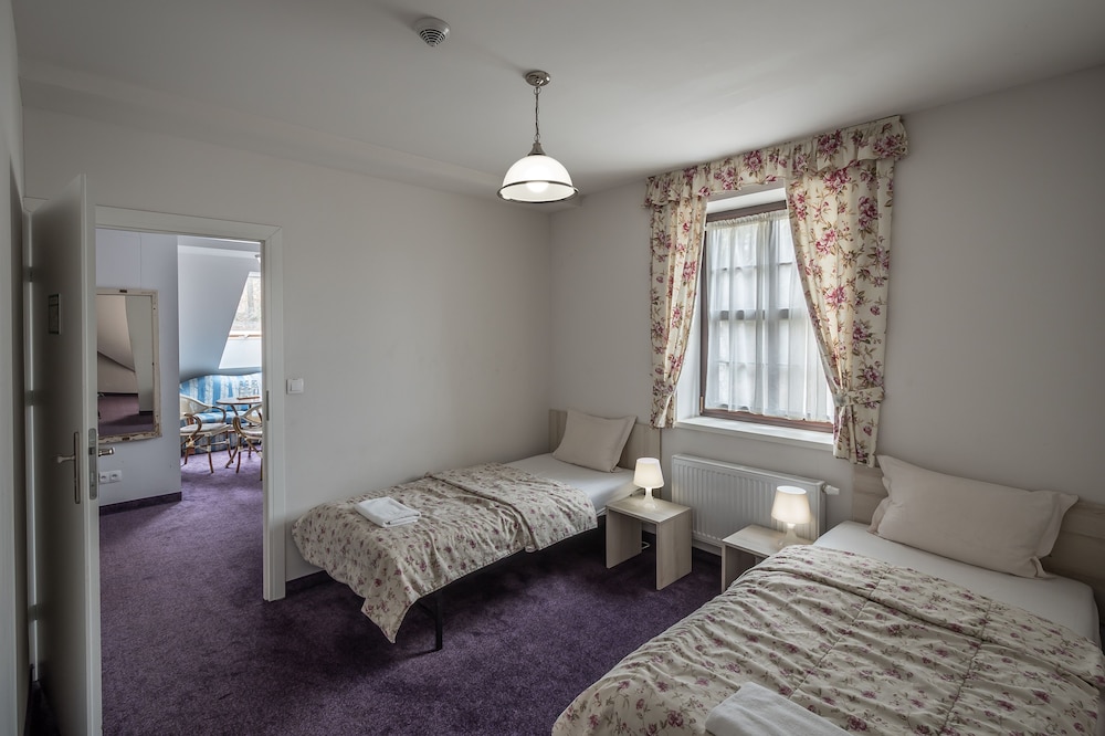 Superior Double or Twin Room, 1 Double Bed, Non Smoking photo 2