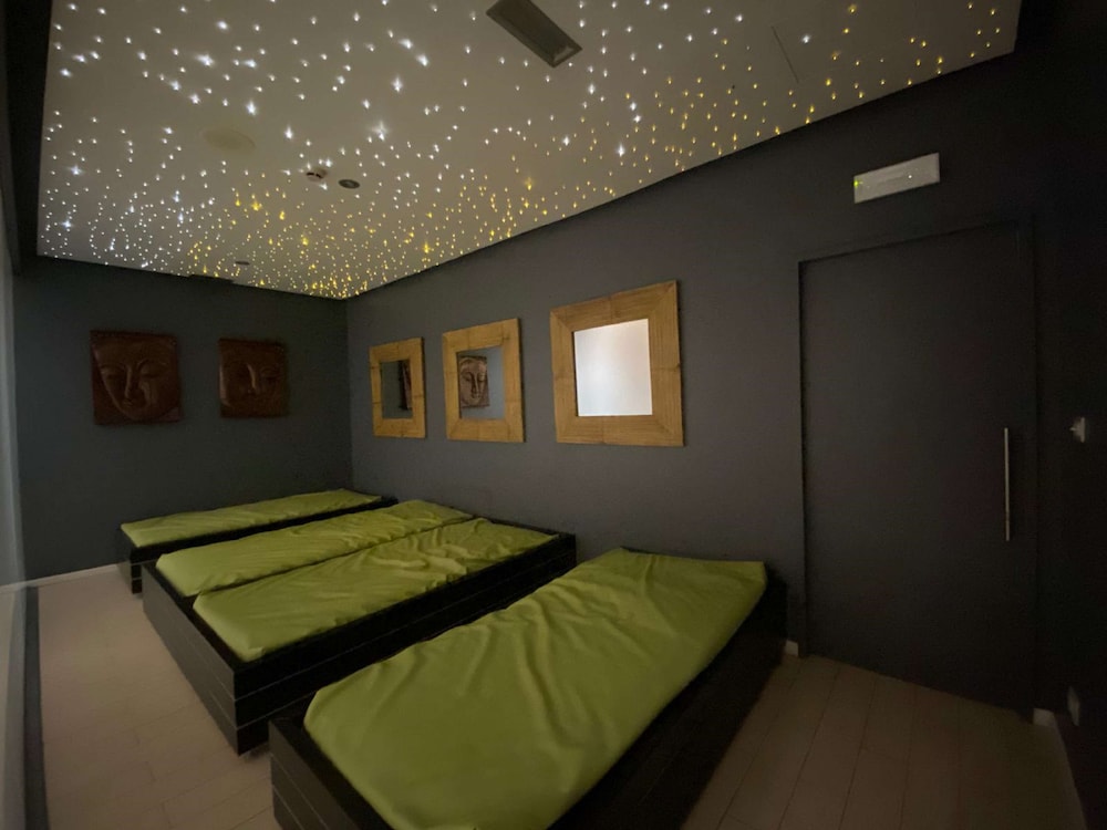 Suite, 1 King Bed with Sofa bed (Spa access) - Photo 19