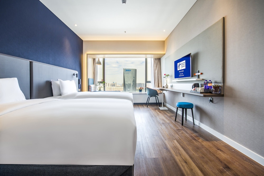 Standard Room, 2 Twin Beds (Extra Floor Space) - Photo 1
