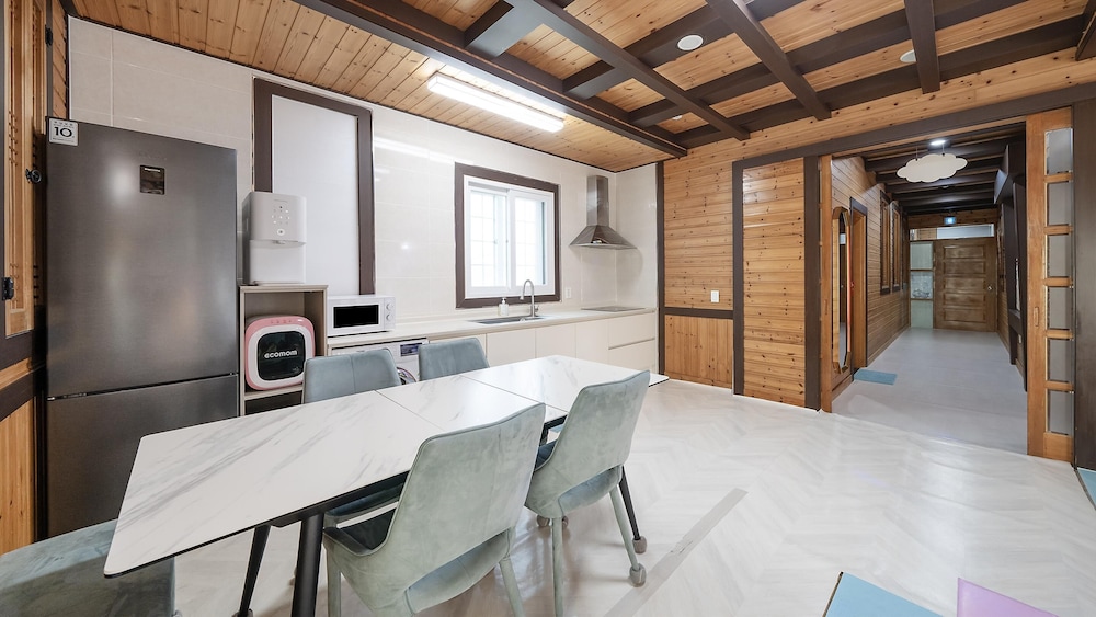 Basic Room, 1 Bedroom (201) - Photo 22