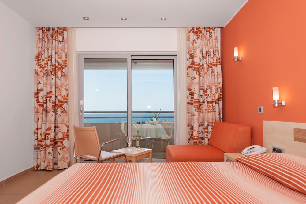 Superior Double Room Single Use photo 1