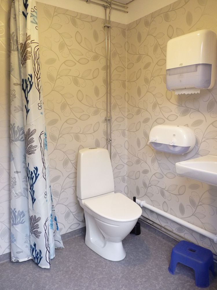 Standard Cottage, 2 Twin Beds, Shared Bathroom, River View photo 2