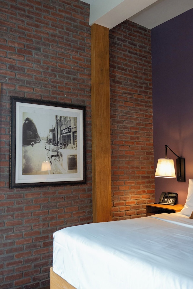 Executive Room photo 2