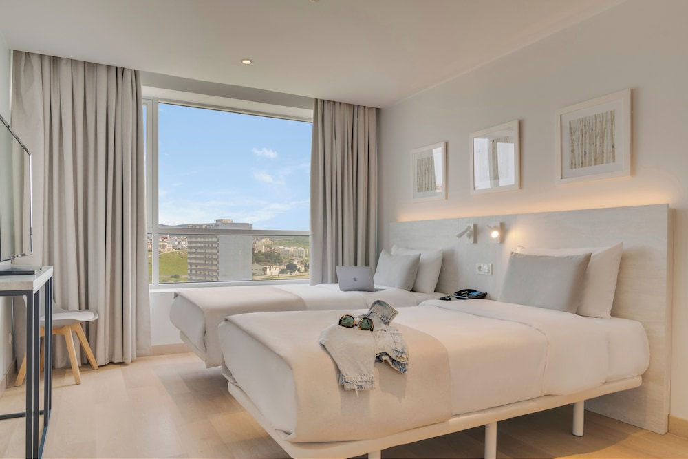Family Suite, 2 Bedrooms (Premium) - Photo 2