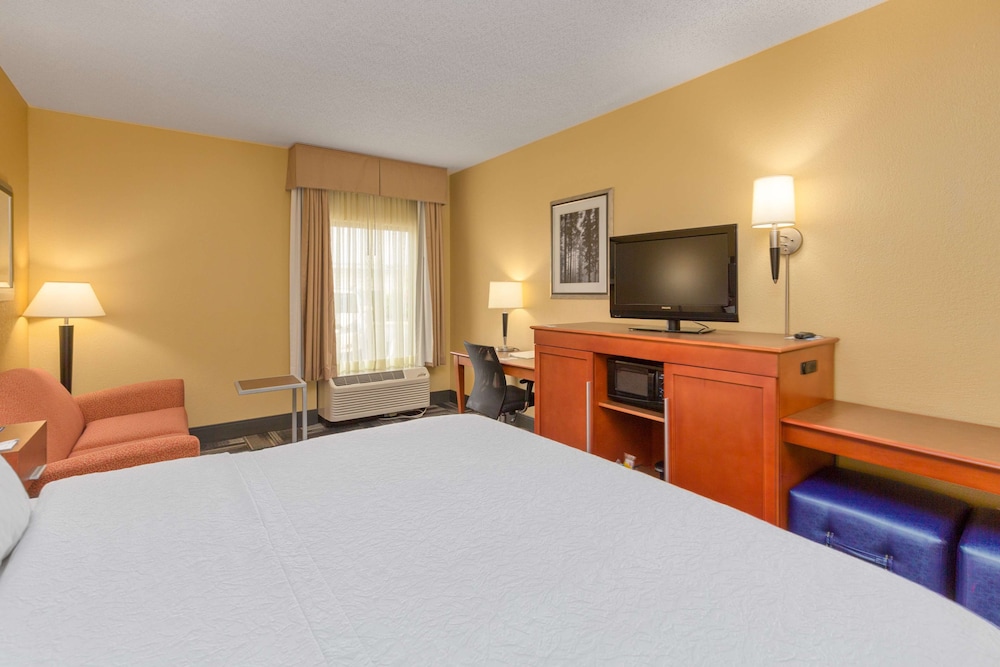 Room, 1 Queen Bed, Non Smoking - Photo 2