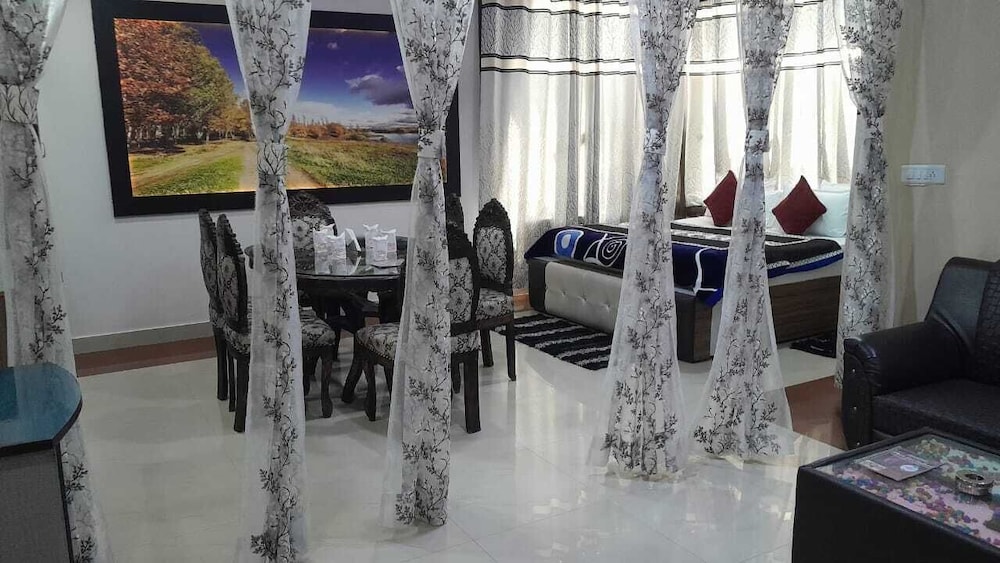 Deluxe Studio Suite photo 2