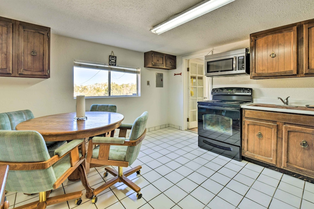 House (2 Bedrooms) photo 2