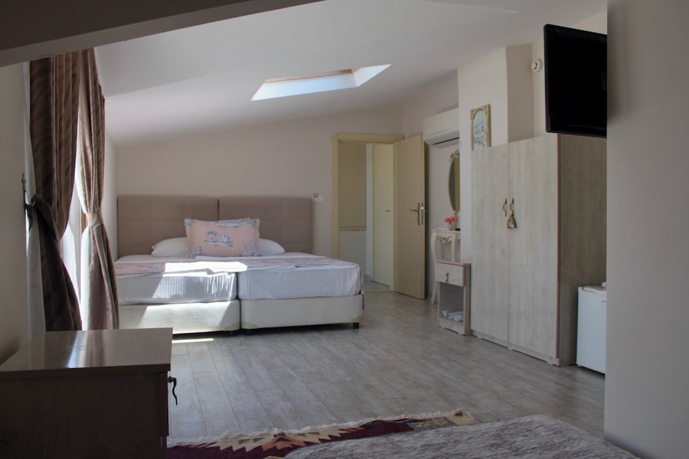 Superior Triple Room photo 1