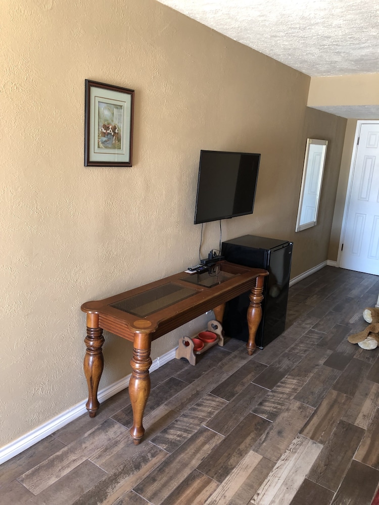 Contemporary Room with Sea View photo 2