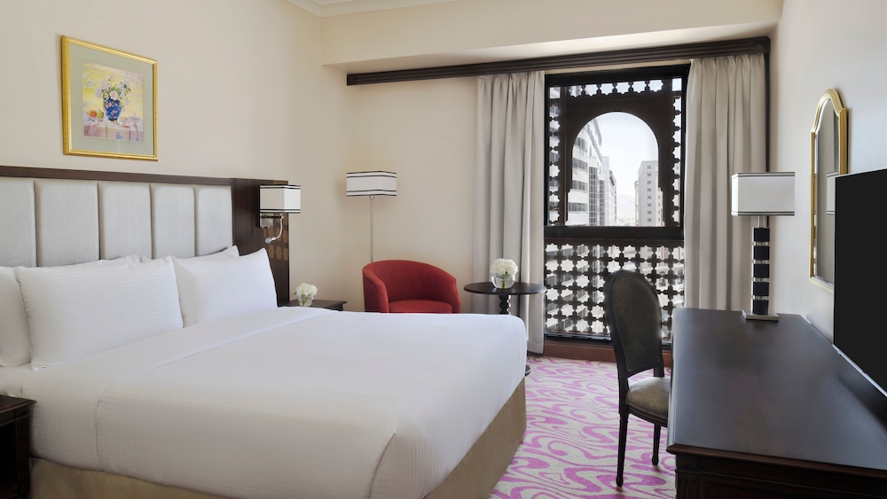 Classic Room, 1 King Bed - Photo 3