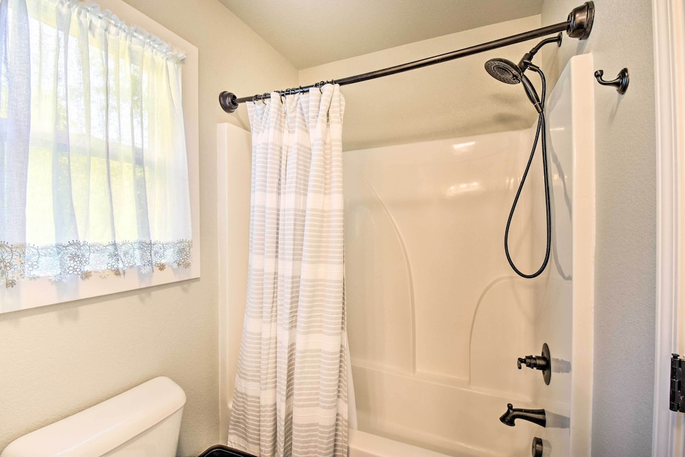 House (2 Bedrooms) photo 2