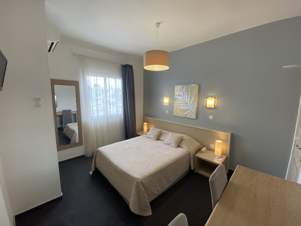 Standard Double Room photo 3