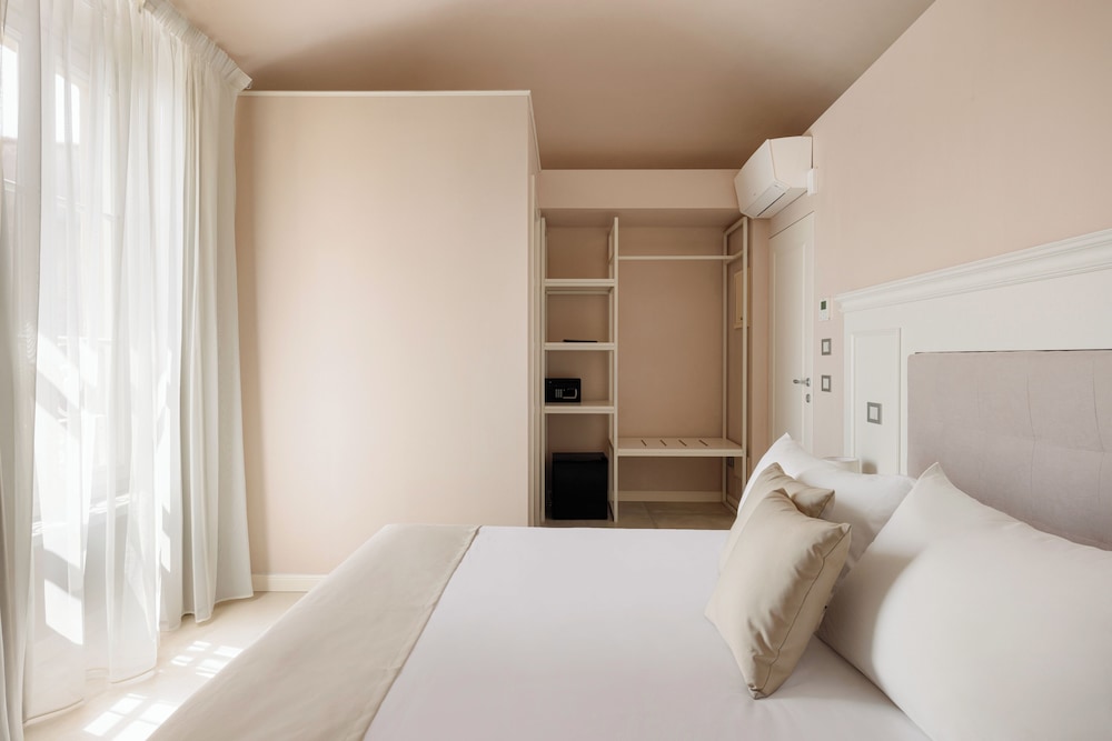 Standard Double Room, Courtyard View
