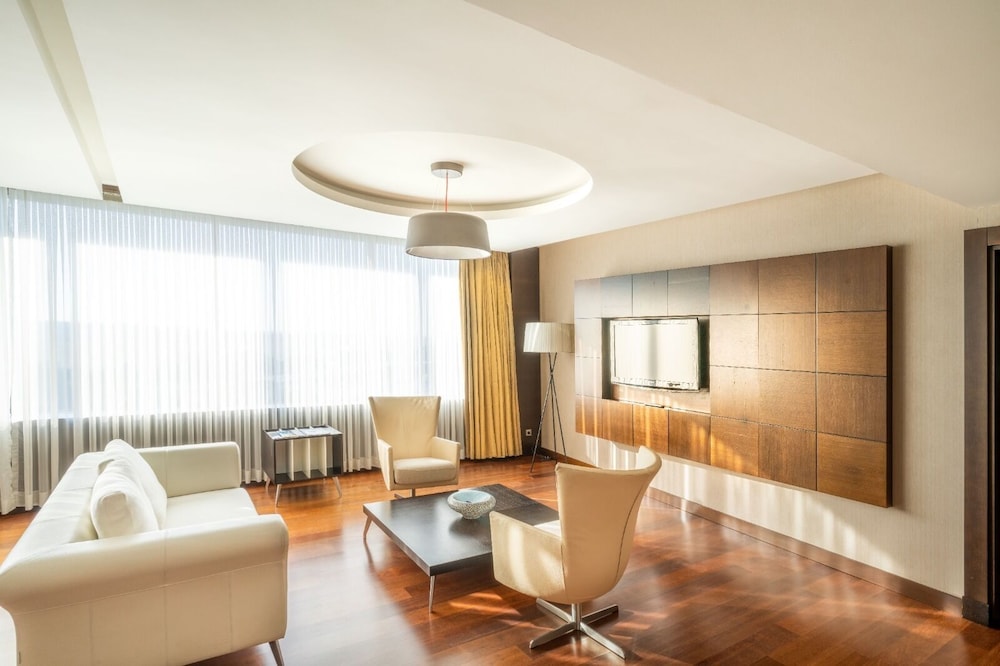 Presidential Room
