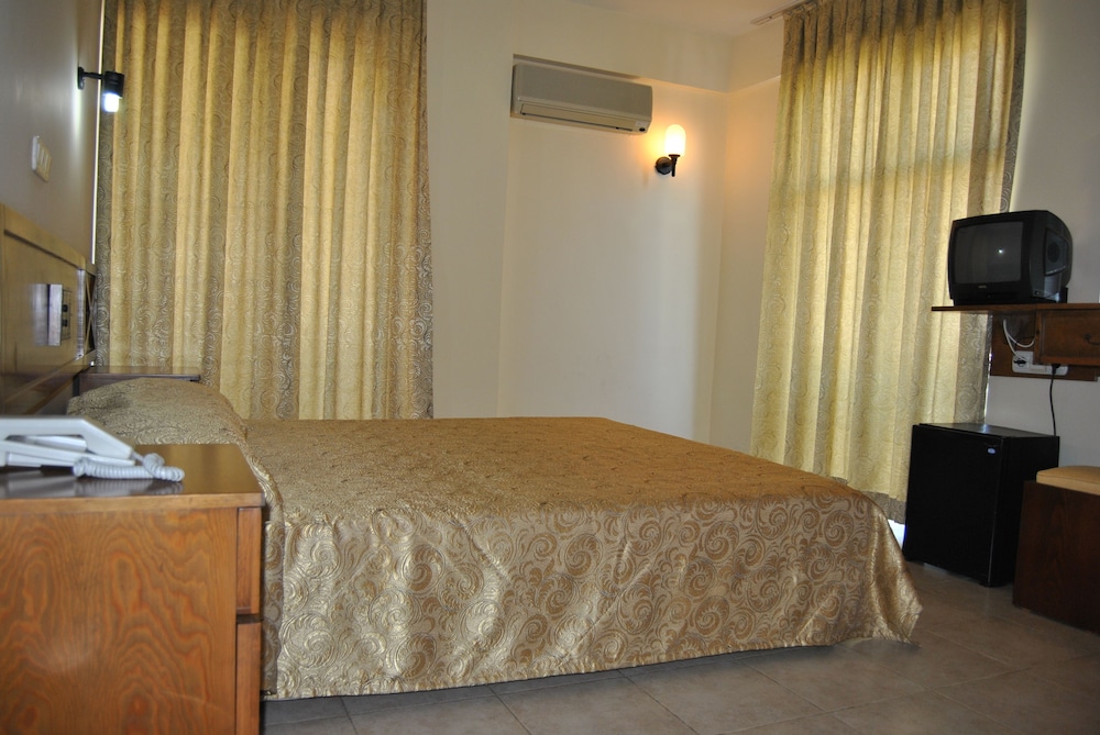 Standard Room photo 1