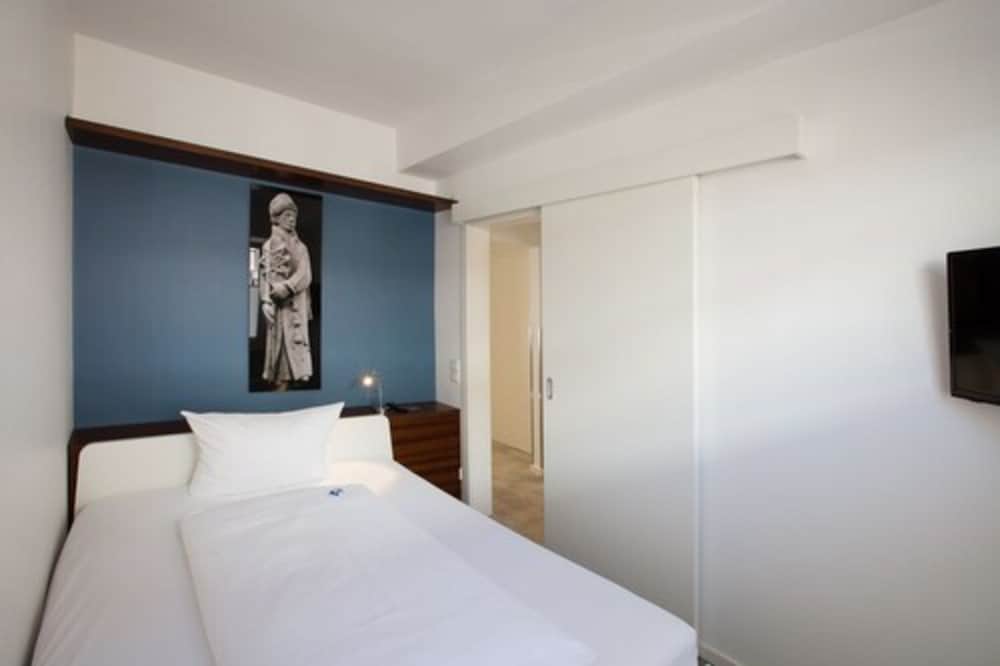 Family Suite, 2 Bedrooms photo 3