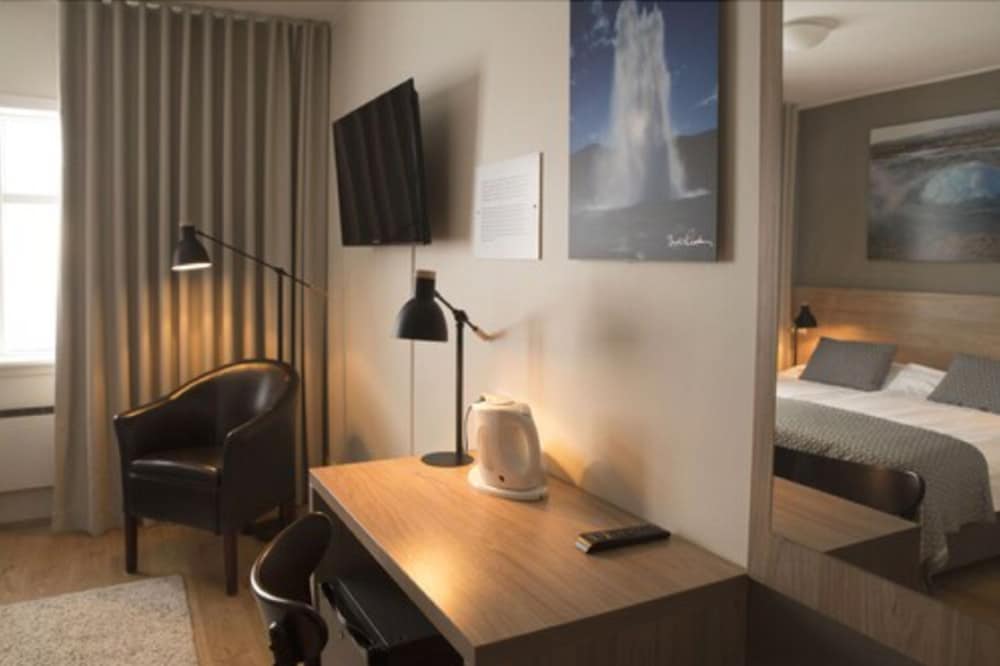 Double or Twin Room photo 3