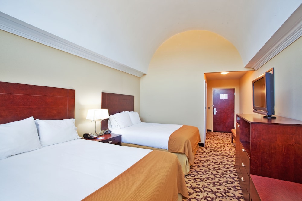 Standard Room - Photo 1