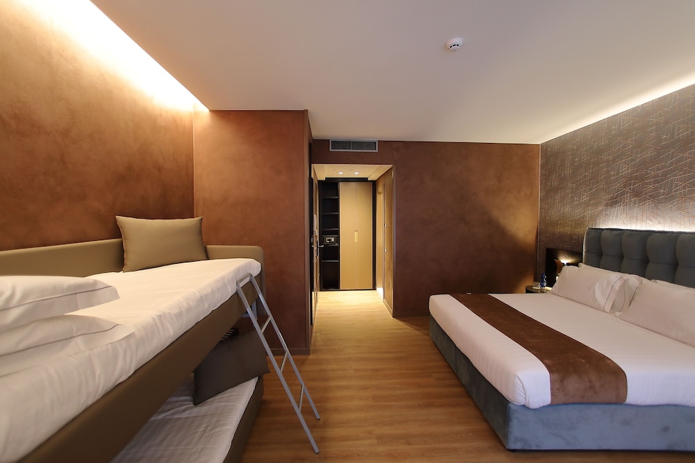 Classic Triple Room
