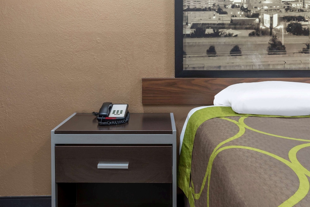 Room, Accessible photo 3