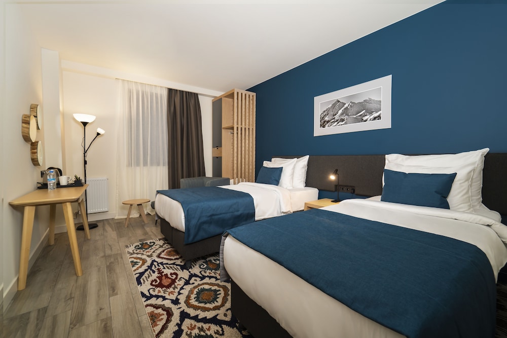 Twin Room, Mountain View - Photo 1