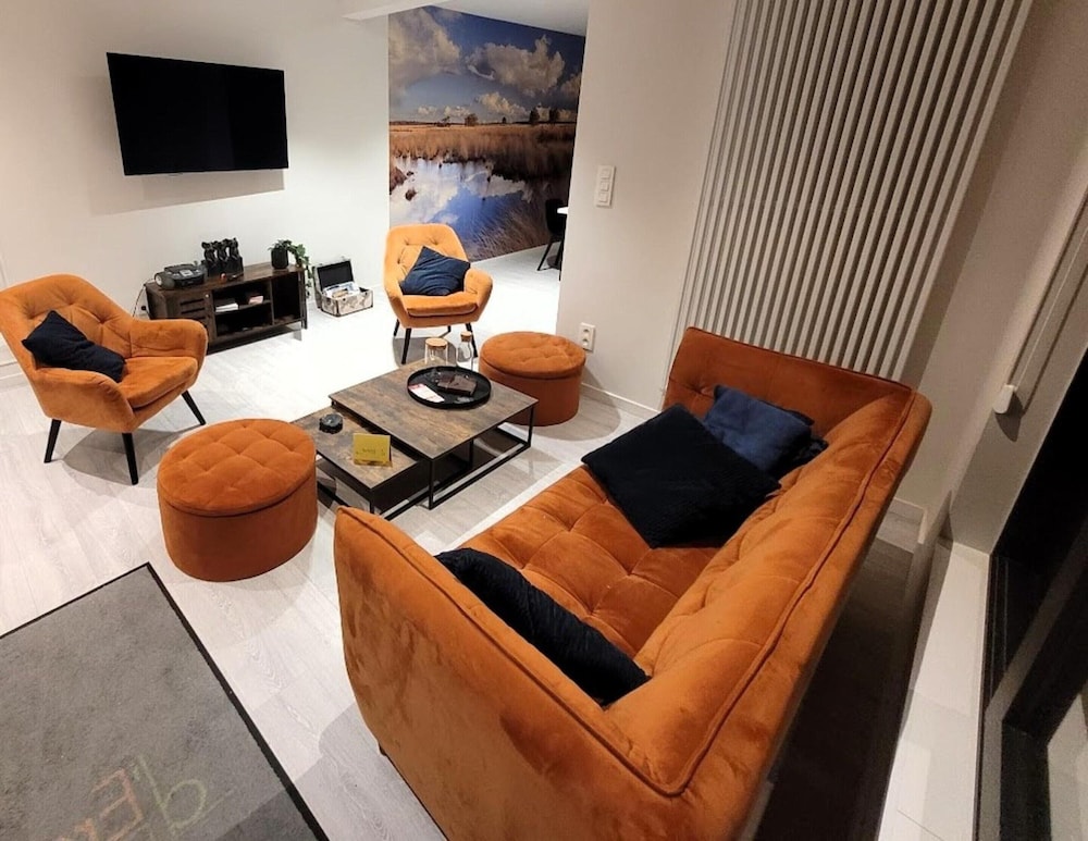Apartment photo 3