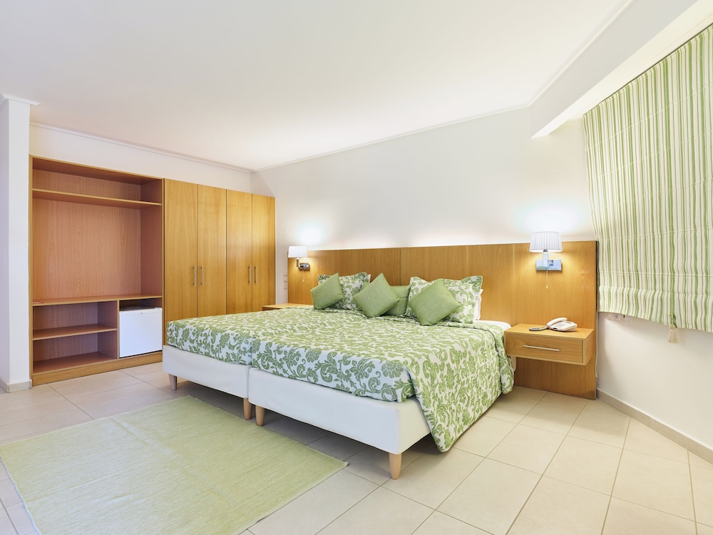 Junior Twin Room
