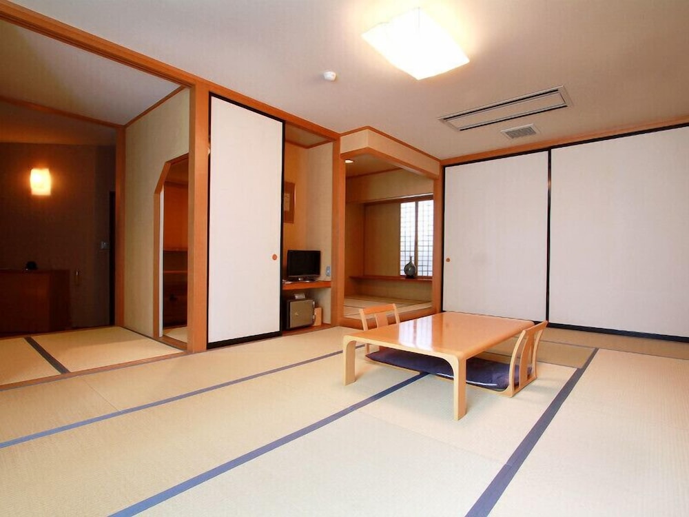 Semi Suite photo 2