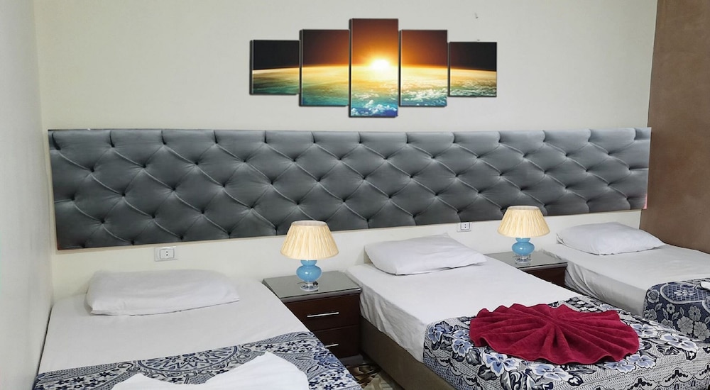 Standard Double Room - Photo 8