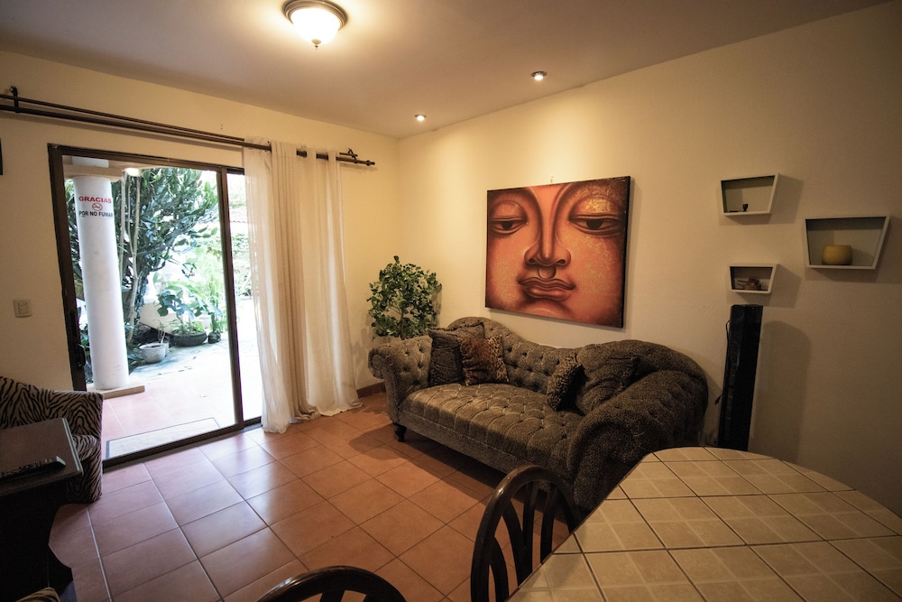 Apartment (#1) photo 1