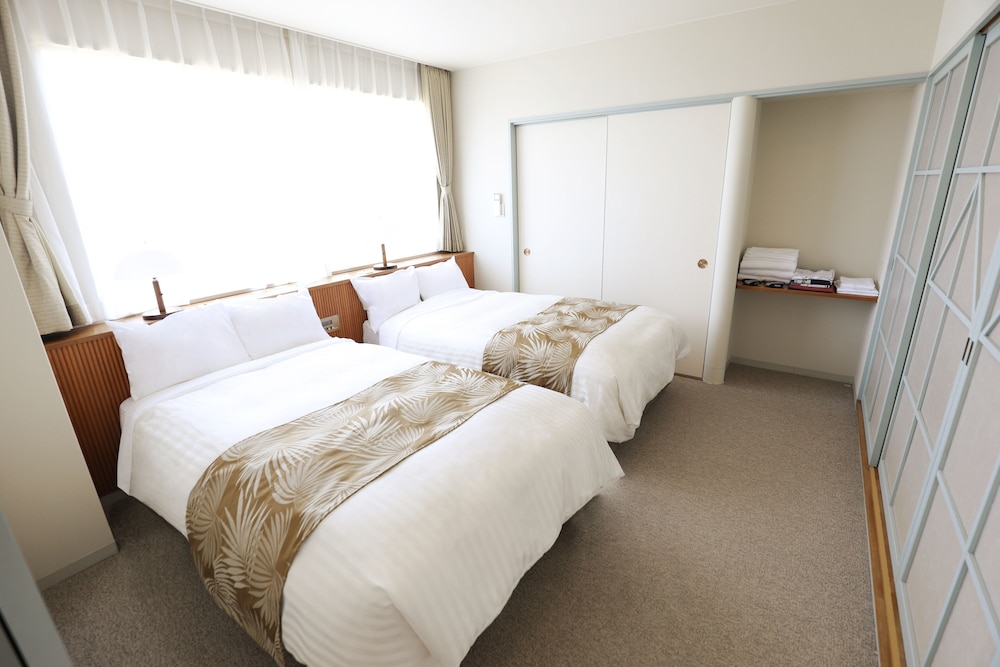 Annex Japanese-Western Style Room B with Balcony, Italian Dinner, NonSmoking(Adventure World ticket) photo 2