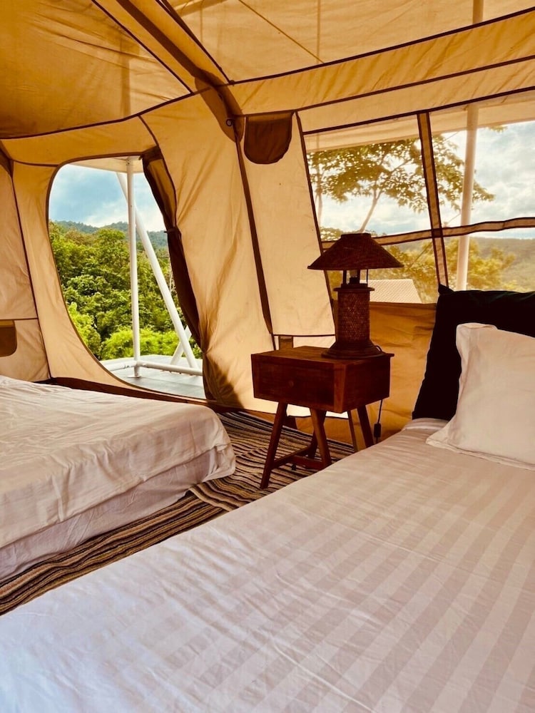 Tent, Hill View
