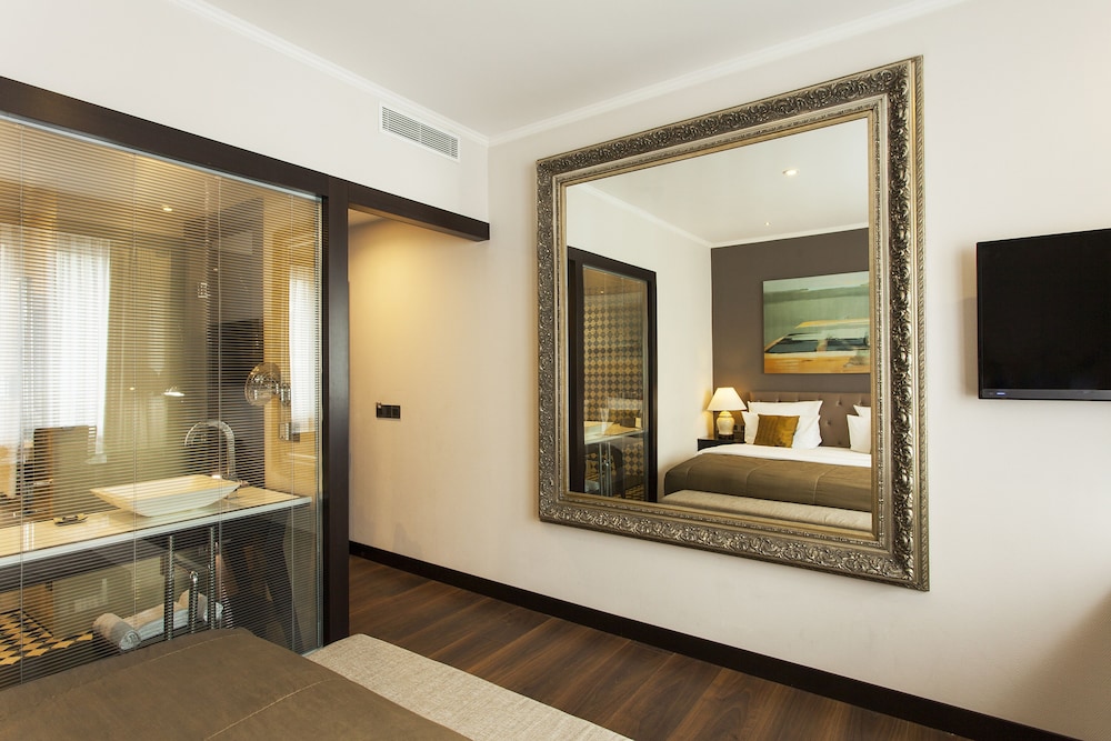 Standard Double Room photo 3