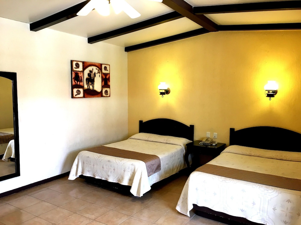 Double Room, 2 Double Beds