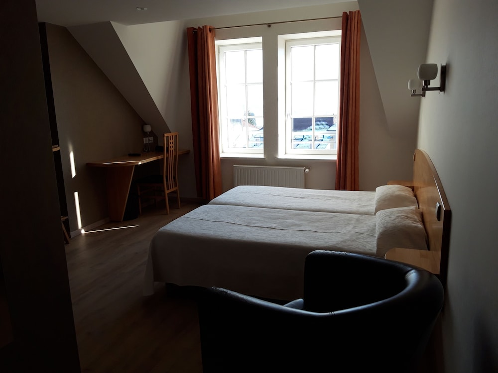Superior Twin Room - Photo 2