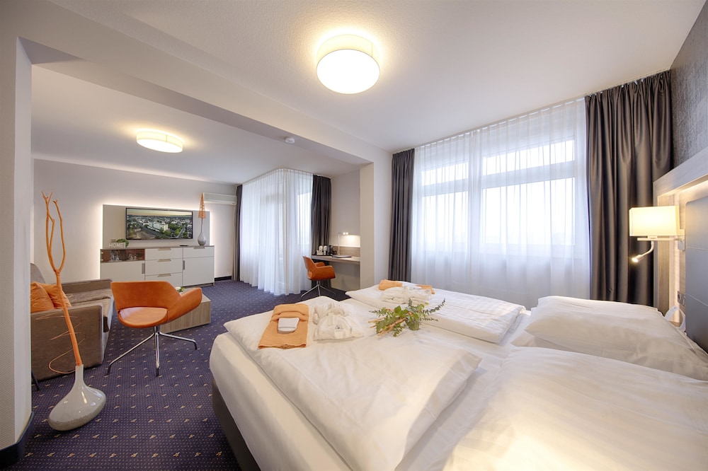 Junior Suite, 1 Double Bed (Cozy Sitting Corner) - Photo 4