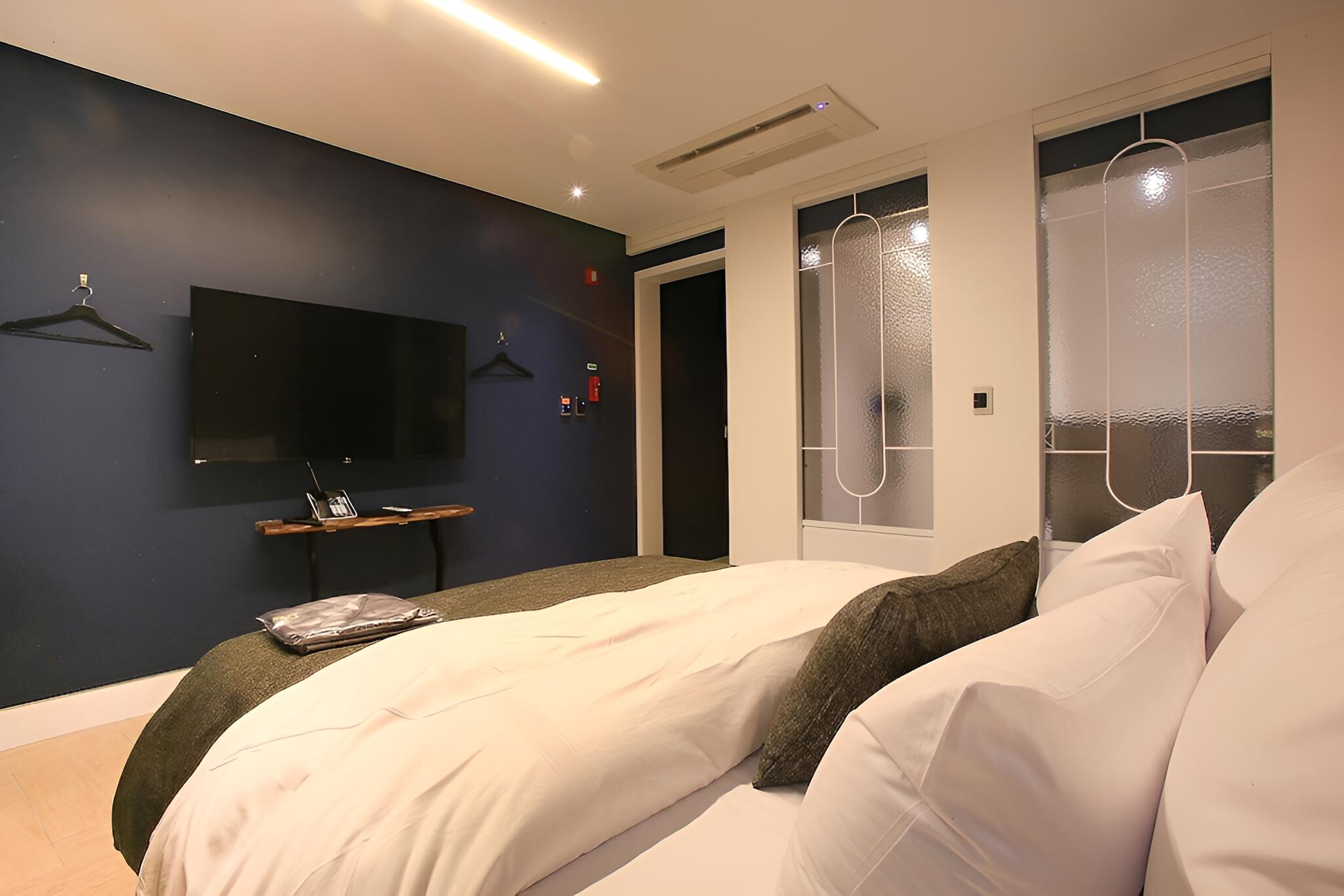 Room (Superior (Netflix + Wave + TV + Disne) - Photo 9