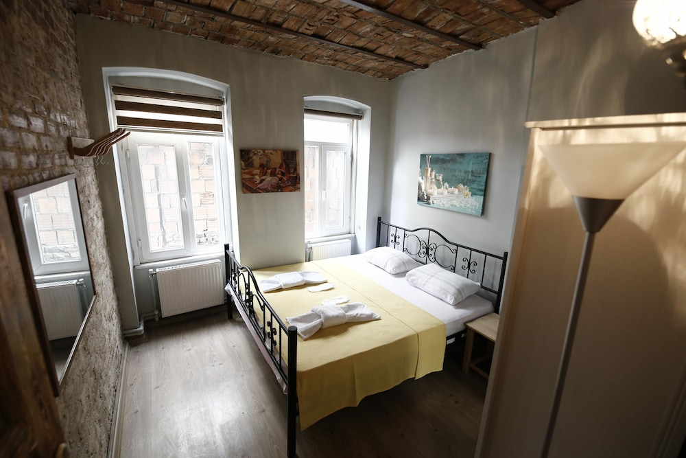 Family Apartment No 4 (150 Meters Away) photo 1