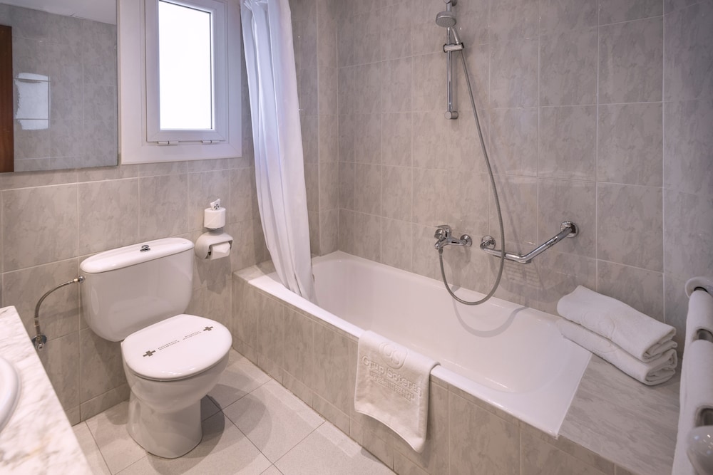 Family Triple Room - Photo 5