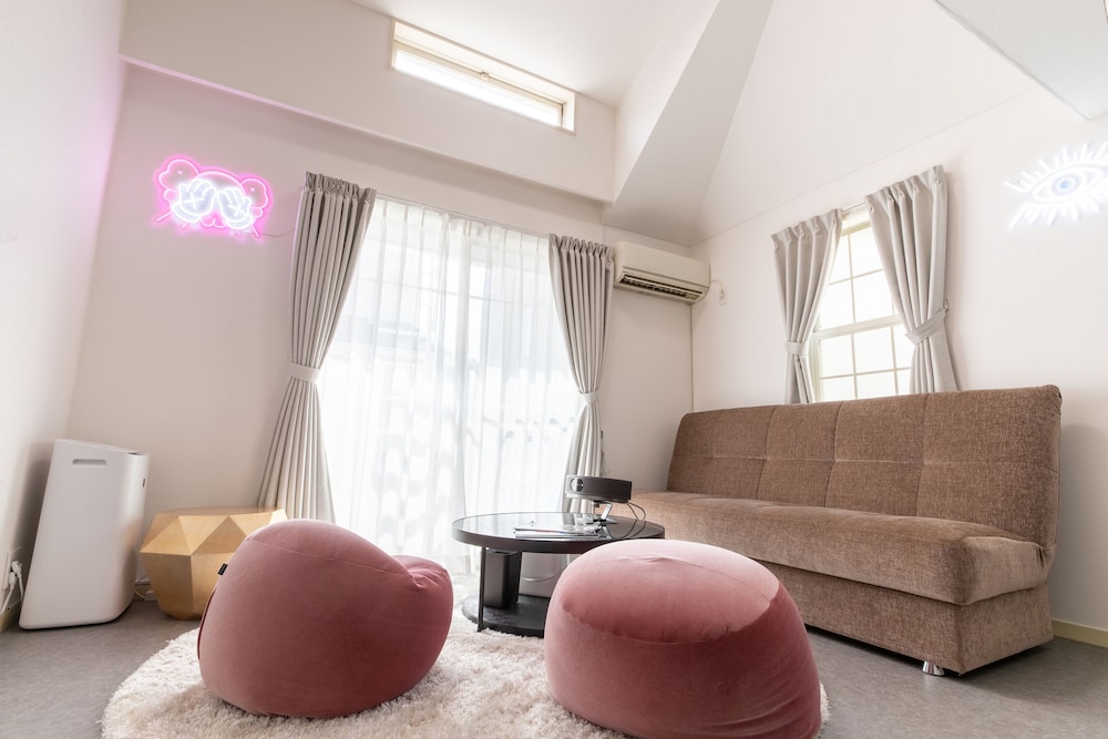 Basic Apartment photo 1
