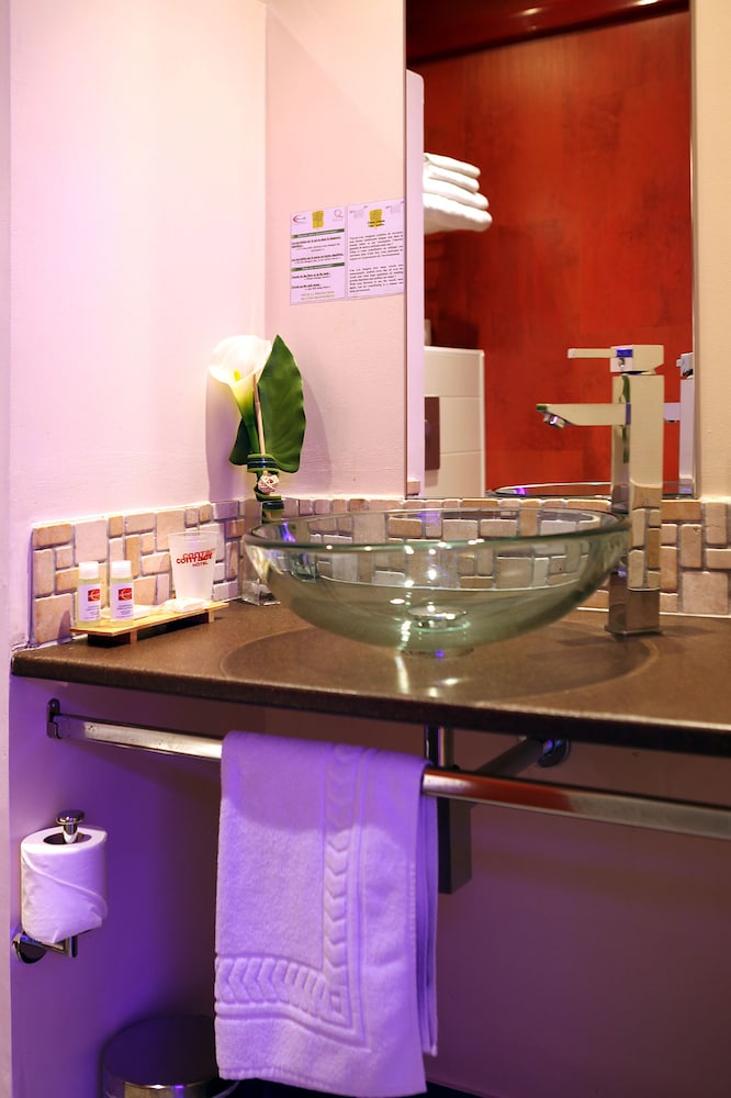 Double Room - Photo 6