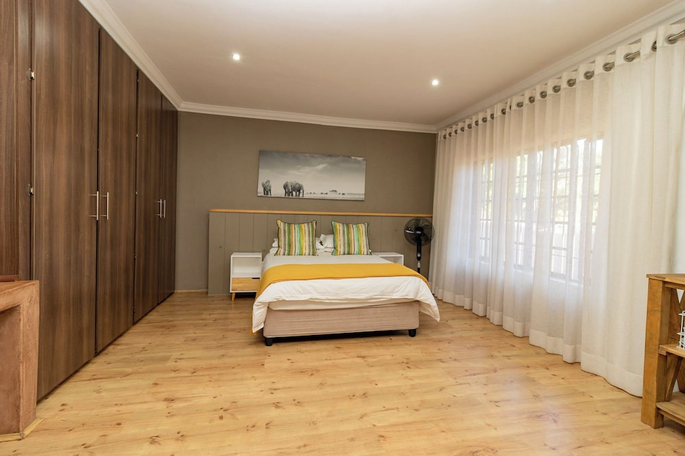 Luxury Double Room, Garden View photo 3