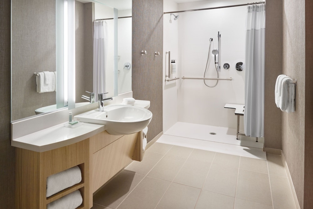 Suite, Multiple Beds - Photo 7