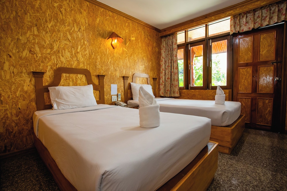 Standard Twin Room - Photo 1