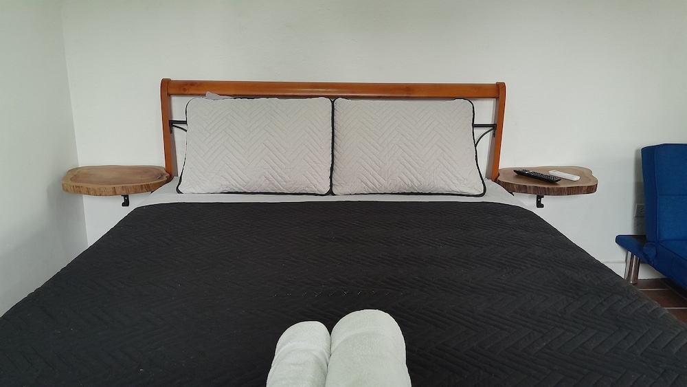 Standard Studio, Pool Access photo 2