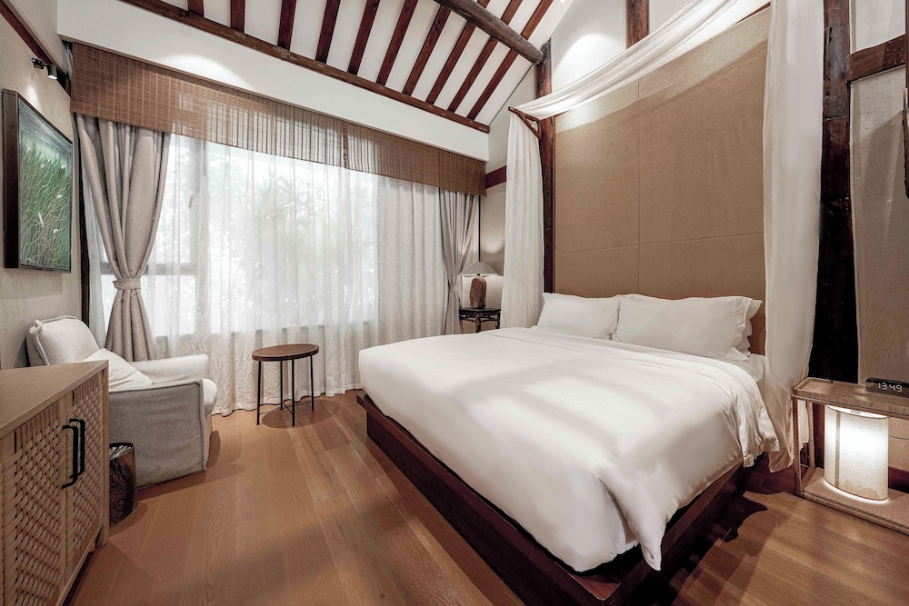 Traditional Double Room, Balcony, Mezzanine