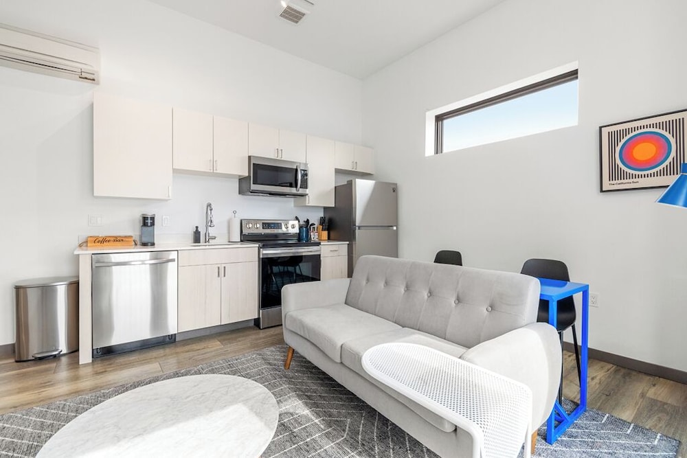 Premium Apartment, 1 Bedroom, Balcony photo 3