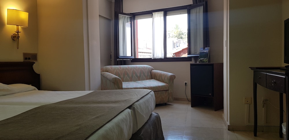 Junior Suite - Photo 1